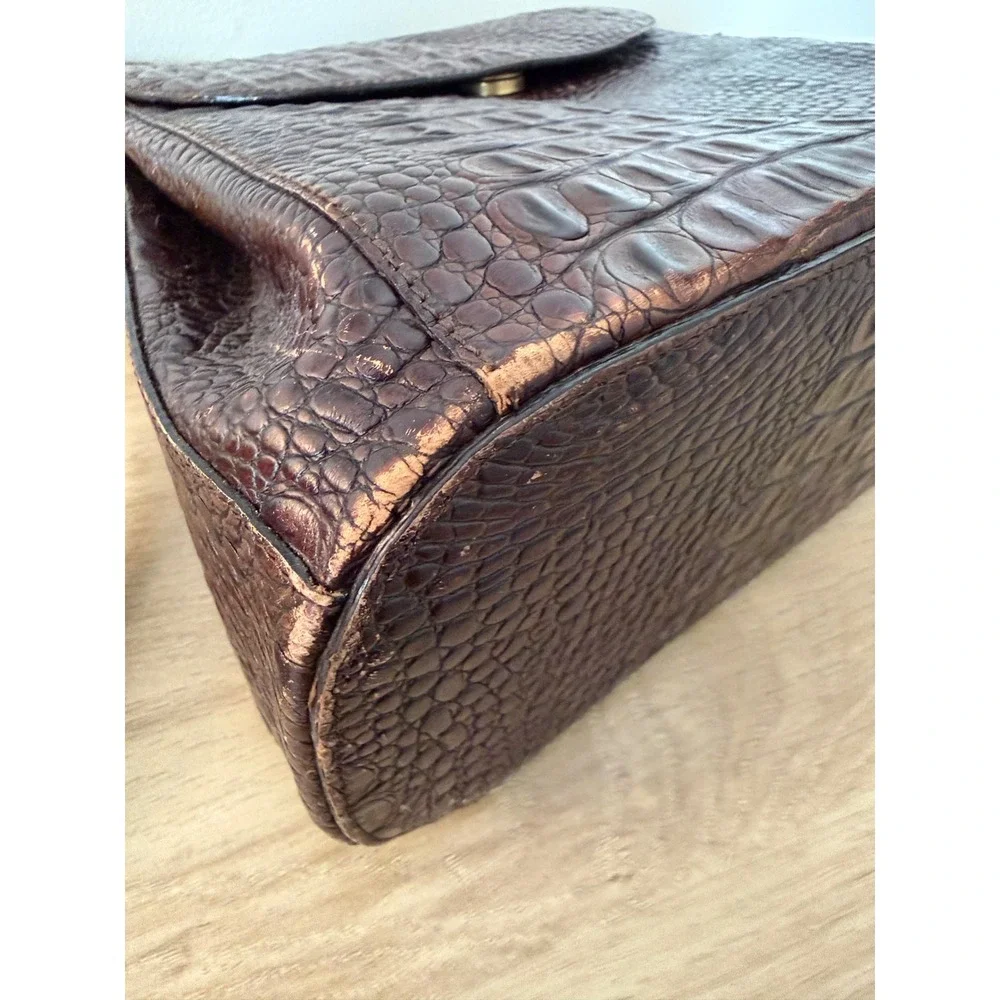 Brahmin Brown Croc Embossed Leather Shoulder Crossbody Front Flap Bag Vintage